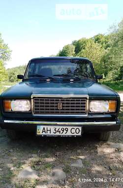 Седан ВАЗ / Lada 2107 2005 в Косове