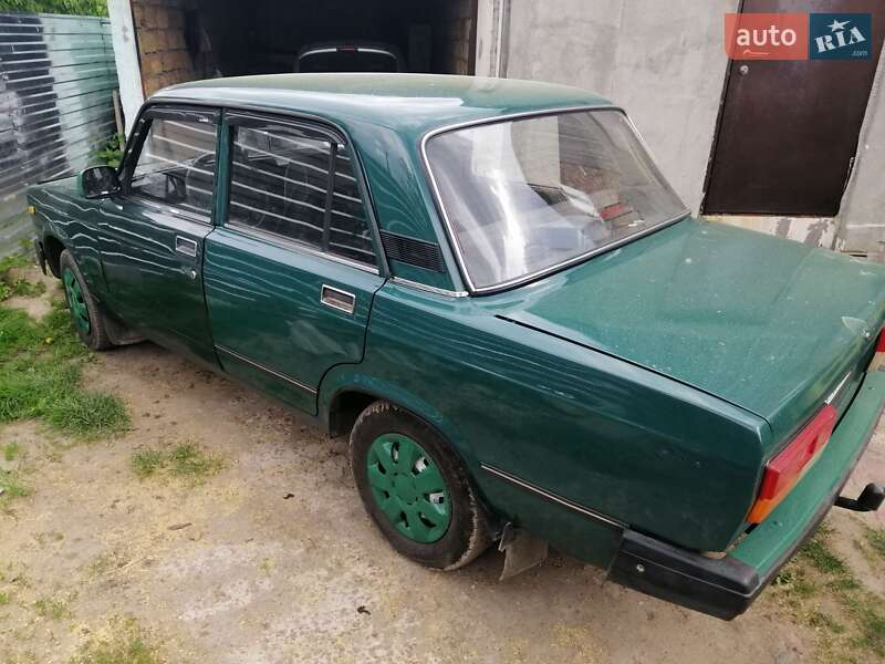 Седан ВАЗ / Lada 2107 2005 в Житомирі