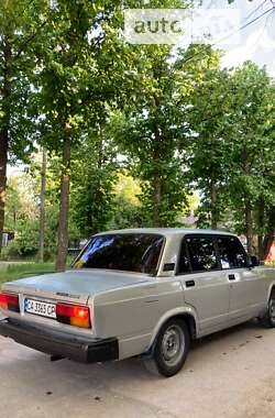 Седан ВАЗ / Lada 2107 1990 в Умані