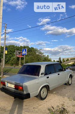 Седан ВАЗ / Lada 2107 1990 в Умані