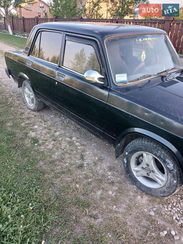Седан ВАЗ / Lada 2107 2007 в Долині