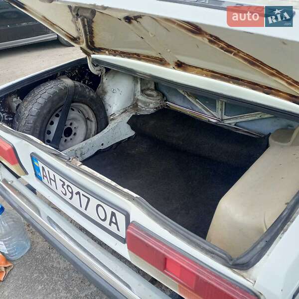 Седан ВАЗ / Lada 2107 1988 в Киеве