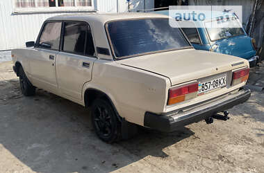 Седан ВАЗ / Lada 2107 1996 в Чернигове