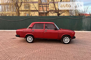 Седан ВАЗ / Lada 2107 2005 в Покровську