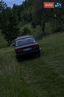Седан ВАЗ / Lada 2107 2004 в Тячеве