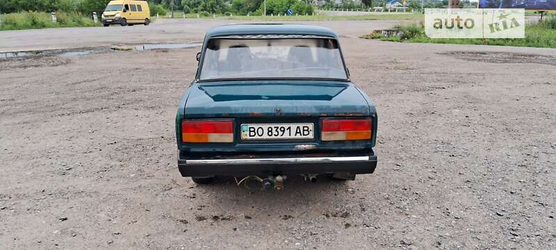 Седан ВАЗ / Lada 2107 2005 в Шумске