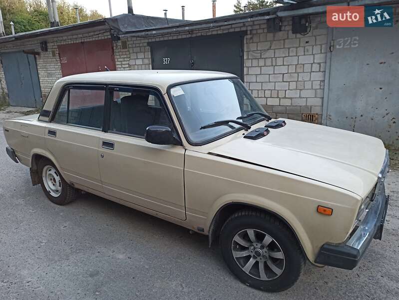Седан ВАЗ / Lada 2107 1991 в Обухове фото 4 Седан ВАЗ / Lada 2107 1991 в Обухове