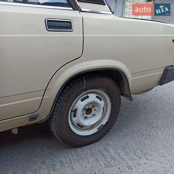 Седан ВАЗ / Lada 2107 1991 в Обухове фото 10 Седан ВАЗ / Lada 2107 1991 в Обухове