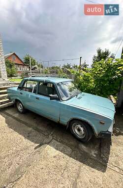 Седан ВАЗ / Lada 2107 2005 в Дніпрі