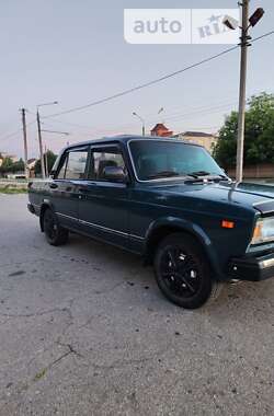 Седан ВАЗ / Lada 2107 2006 в Харькове