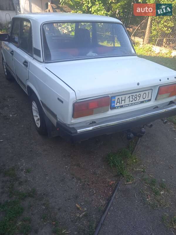 Седан ВАЗ / Lada 2107 1988 в Покровске