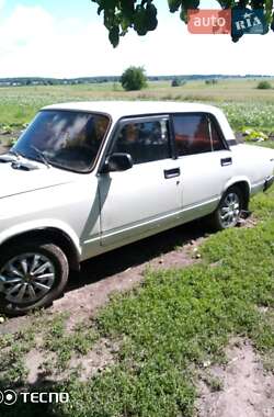 Седан ВАЗ / Lada 2107 1993 в Луцьку