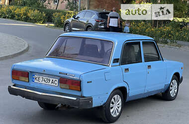 Седан ВАЗ / Lada 2107 1990 в Днепре