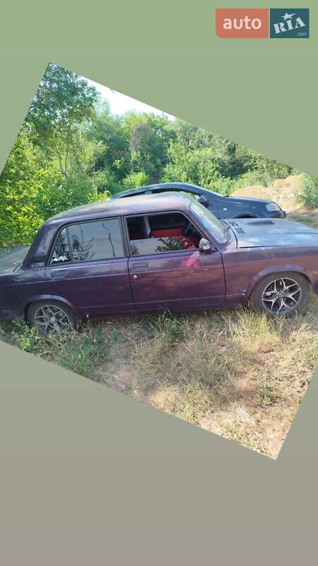 Седан ВАЗ / Lada 2107 1998 в Кривому Розі фото 2 Седан ВАЗ / Lada 2107 1998 в Кривому Розі