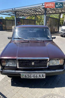 Седан ВАЗ / Lada 2107 1990 в Днепре