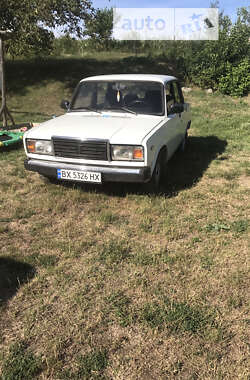 Седан ВАЗ / Lada 2107 1995 в Магалі