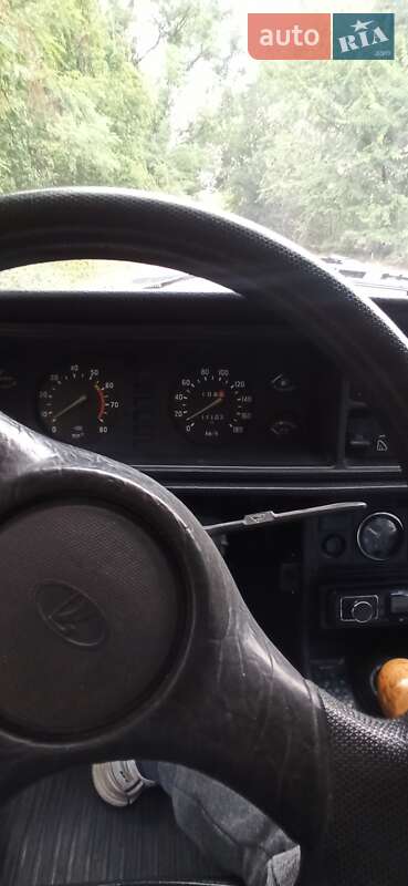 Седан ВАЗ / Lada 2107 1993 в Запорожье