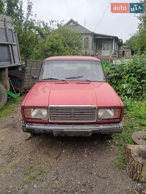 Седан ВАЗ / Lada 2107 1997 в Шпикове