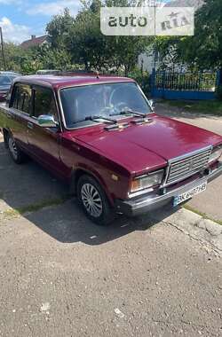 Седан ВАЗ / Lada 2107 2003 в Дубні