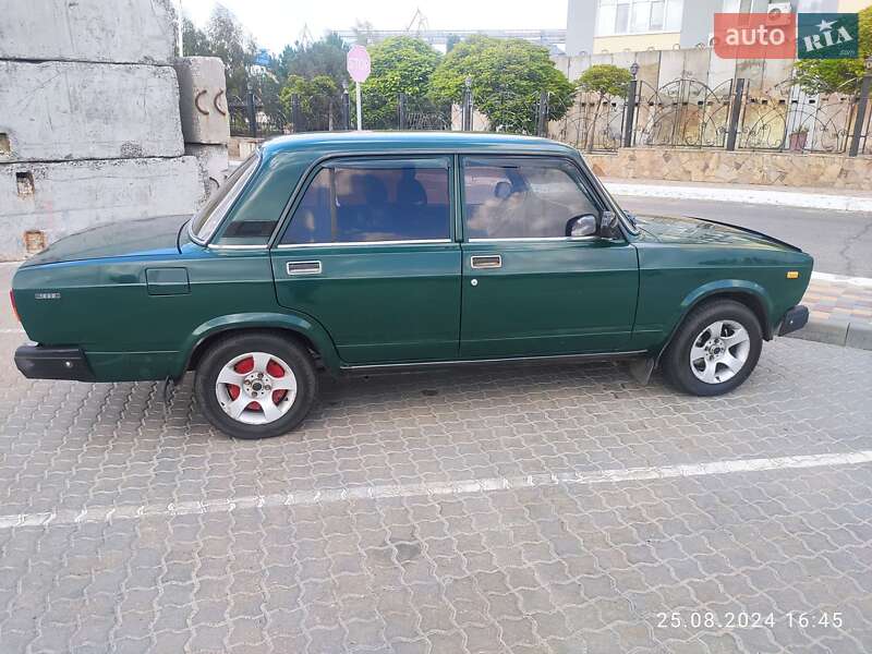 Седан ВАЗ / Lada 2107 2002 в Миколаєві