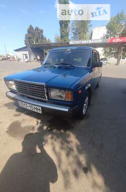 Седан ВАЗ / Lada 2107 1995 в Чернигове