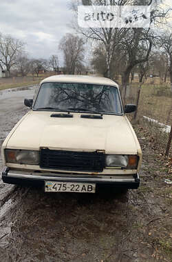 Седан ВАЗ / Lada 2107 1996 в Гощі