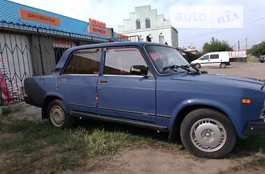 Седан ВАЗ / Lada 2107 2004 в Смеле