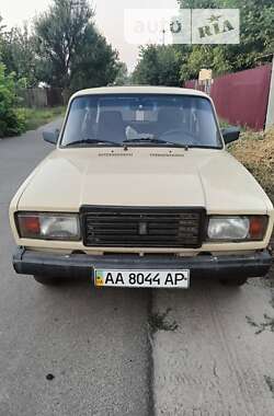 Седан ВАЗ / Lada 2107 1986 в Киеве