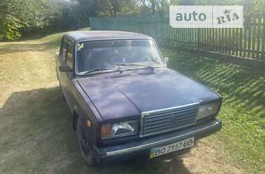 Седан ВАЗ / Lada 2107 2002 в Шумске