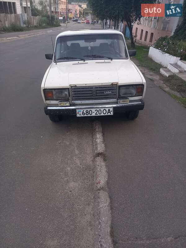 Седан ВАЗ / Lada 2107 1992 в Балті
