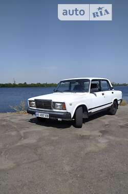 Седан ВАЗ / Lada 2107 2001 в Дніпрі