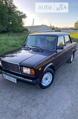Седан ВАЗ 2107 2008 в  фото 2 Седан ВАЗ 2107 2008 в