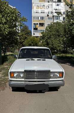 Седан ВАЗ / Lada 2107 2005 в Одессе