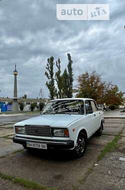 Седан ВАЗ / Lada 2107 2001 в Килии