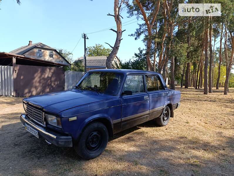 Седан ВАЗ / Lada 2107 1990 в Пісочині