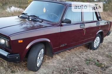 Седан ВАЗ / Lada 2107 2005 в Миргороде