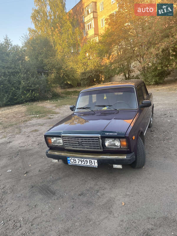 Седан ВАЗ / Lada 2107 2005 в Нежине