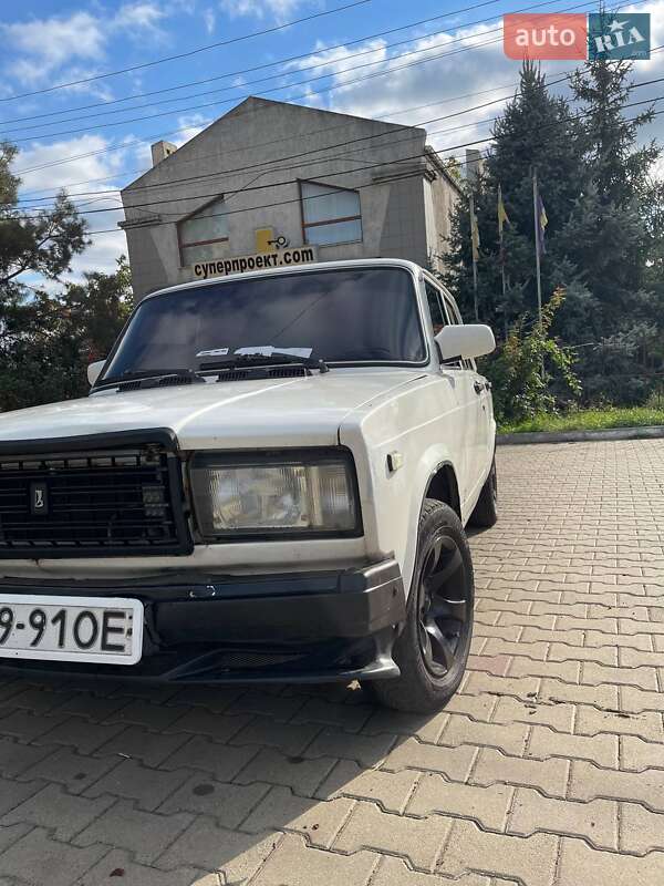 Седан ВАЗ / Lada 2107 1989 в Одессе