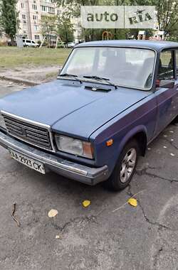 Седан ВАЗ / Lada 2107 2006 в Киеве