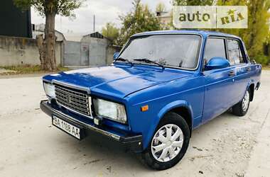 Седан ВАЗ / Lada 2107 2004 в Новомосковске