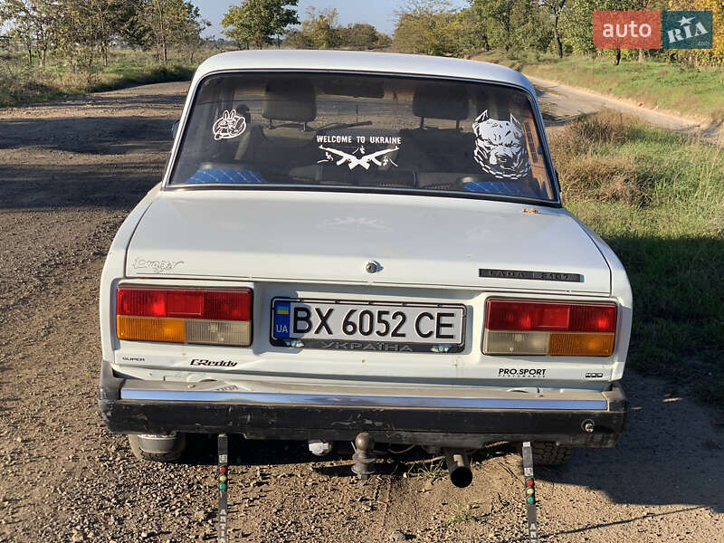 Седан ВАЗ / Lada 2107 1999 в Татарбунарах
