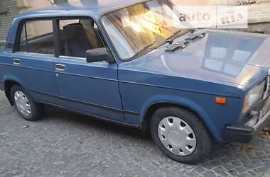 Седан ВАЗ / Lada 2107 2005 в Черновцах