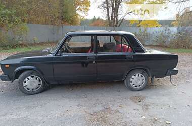 Седан ВАЗ / Lada 2107 2010 в Дубно