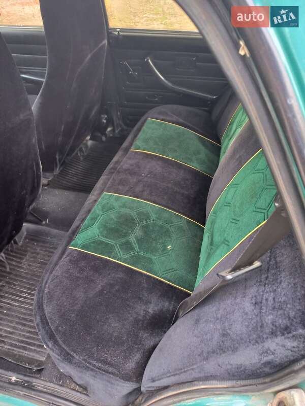 Седан ВАЗ / Lada 2107 2005 в Дніпрі