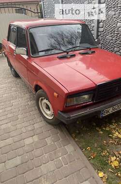 Седан ВАЗ / Lada 2107 1985 в Костополе