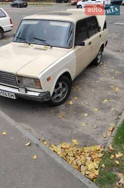 Седан ВАЗ / Lada 2107 1986 в Киеве