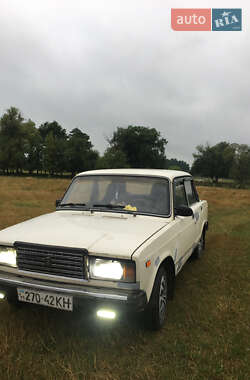 Седан ВАЗ / Lada 2107 2000 в Хмільнику