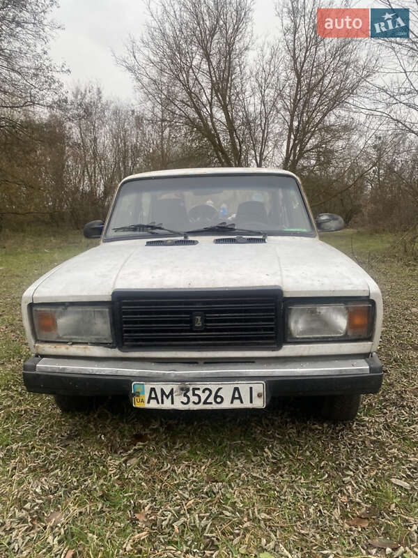 Седан ВАЗ / Lada 2107 1989 в Звягеле