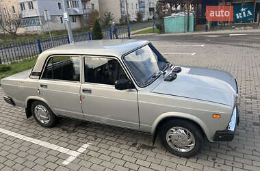 Седан ВАЗ / Lada 2107 2007 в Староконстантинове