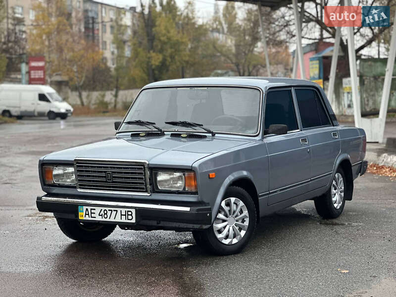 Седан ВАЗ / Lada 2107 2007 в Днепре